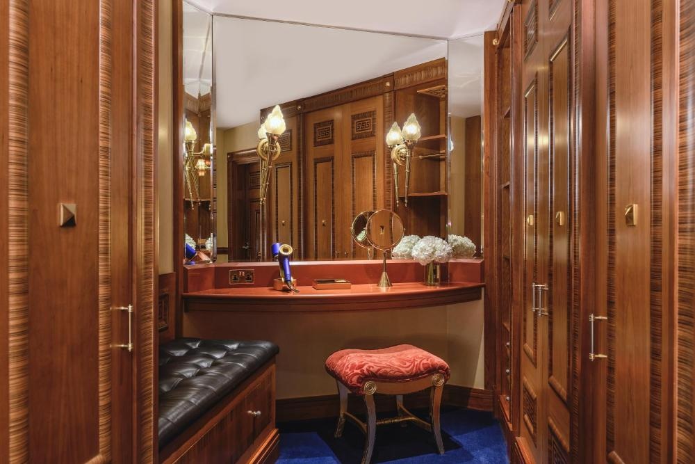 Panoramic Suite - Sea View with Butler Service (Duplex Suite - 738 ft²)